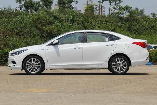 现代名图低配按揭多少钱,现代名图不保值