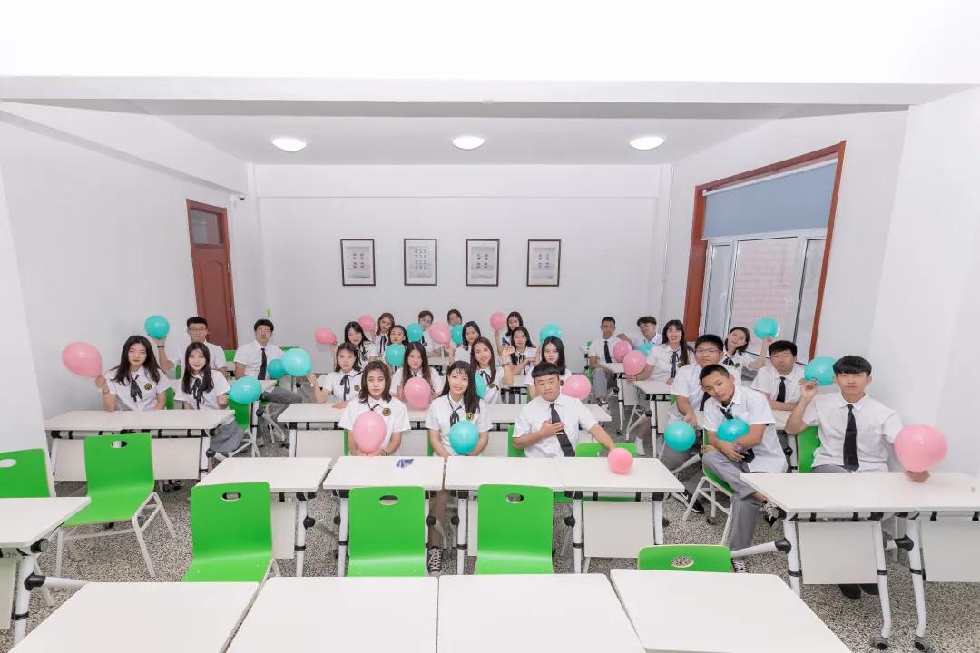 毕业季ll时光长情,爱在辽宁对外经贸学院