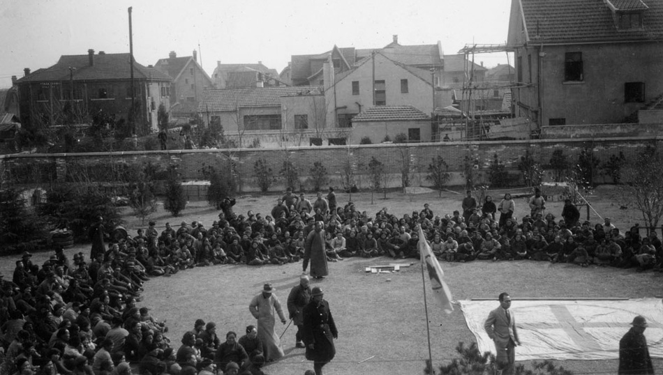 他组建南京国际安全区,救助救济中国难民,曾被两次授勋