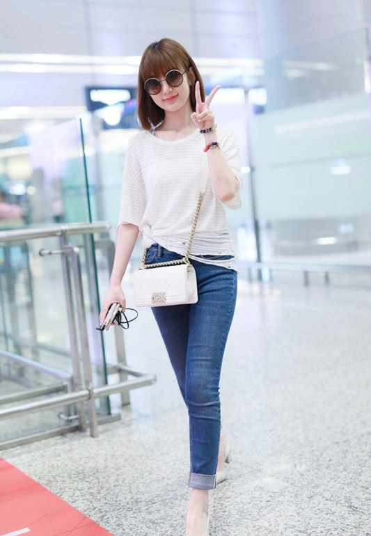 毛晓彤的穿搭风格特点,毛晓彤穿衣搭配时装