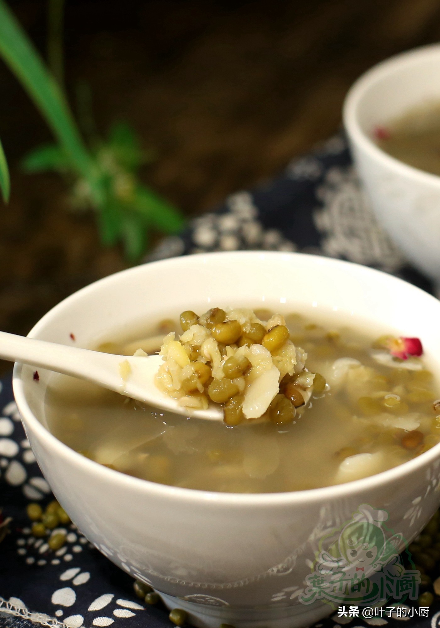 绿豆汤怎么煮软烂不开花,绿豆汤不变色的正确煮法