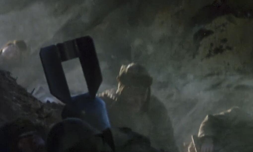 中国*队军**一个排*伤杀**美军215人，自己零伤亡，这仗到底怎么打的？