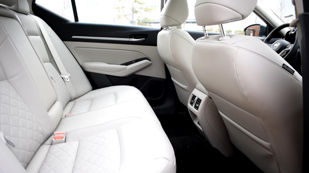 日产天籁自吸能买吗,日产天籁2.0t变速箱靠谱吗