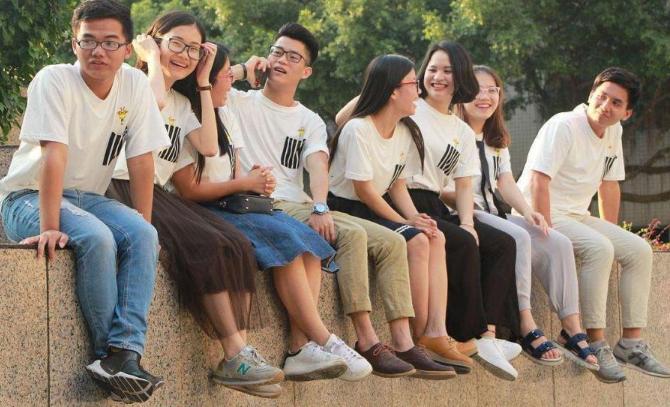 大学辅导员工资咋样,大学辅导员工资单曝光