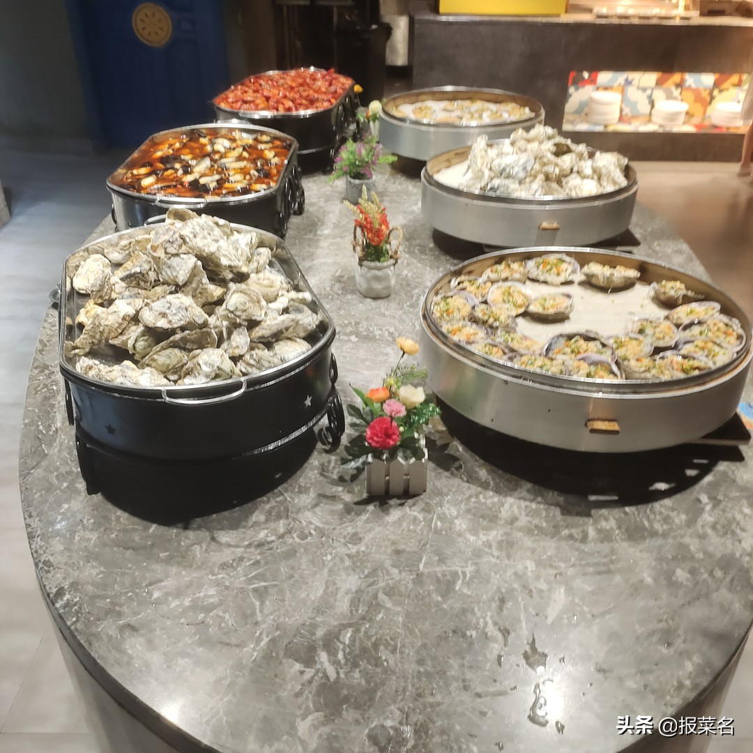 螃蟹虾扇贝,海鲜自助螃蟹和大扇贝