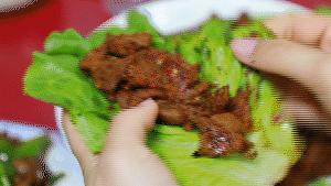 很多人从这家夫妻馆子认识徐州菜，芝麻鸡、沸腾鱼爆辣爆好吃