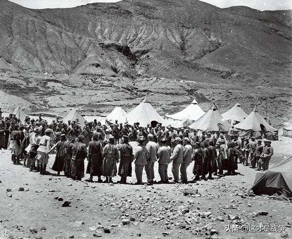 上世纪50年代，*藏西**叛军中有一个解放军叛徒，我军对其恨之入骨