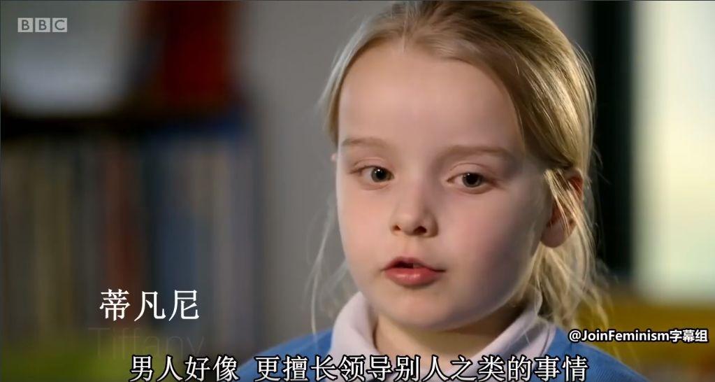 男孩喜欢玩娃娃怎么办,男孩子喜欢洋娃娃正常吗