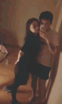 杨幂vs李小璐,杨幂和李小璐的照片对比