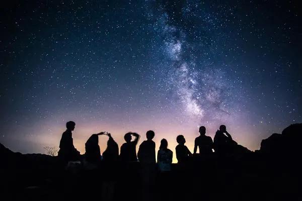 有关秦皇岛的歌曲,这些经典流行歌曲满满的都是回忆