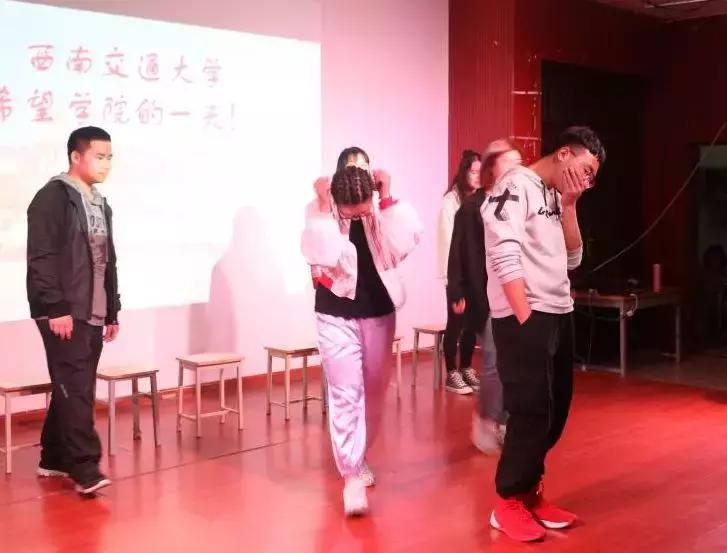 一人一故事深度解析,一人一故事的意思