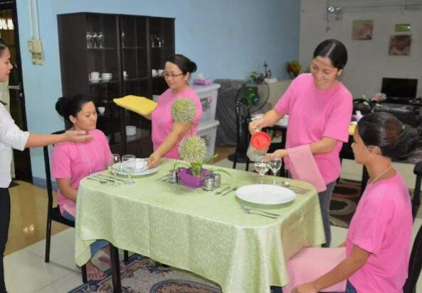 菲佣有哪些特点和优势,菲佣每天要做哪些工作