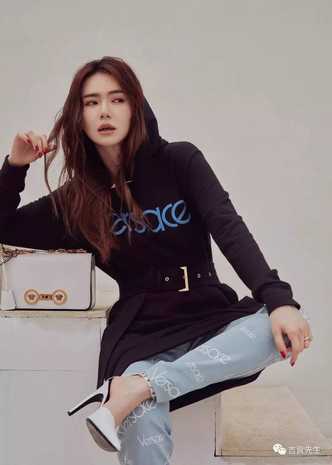 老铁放肆购!潮牌1~3折起,衣麦仓哈尔滨银泰店被时尚咖“攻陷”