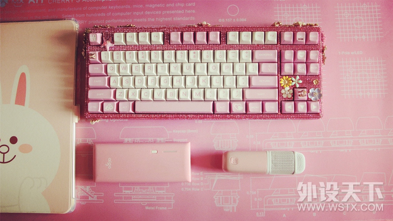 利奥波德:许你粉黛红霞醉梦人家