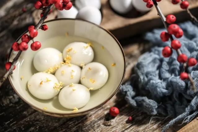 很经典的美食诗句,关于美食治愈的诗句