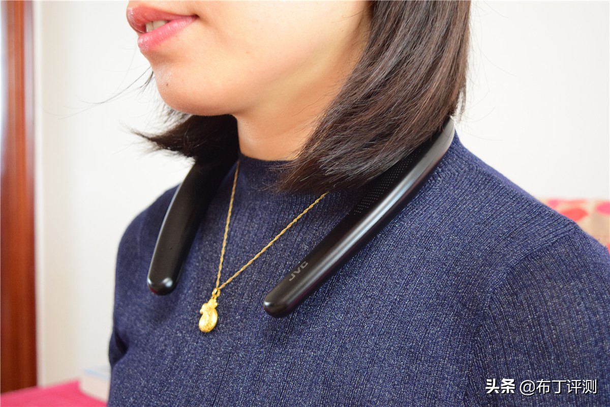 便携式蓝牙音箱带话筒,便携环绕音箱