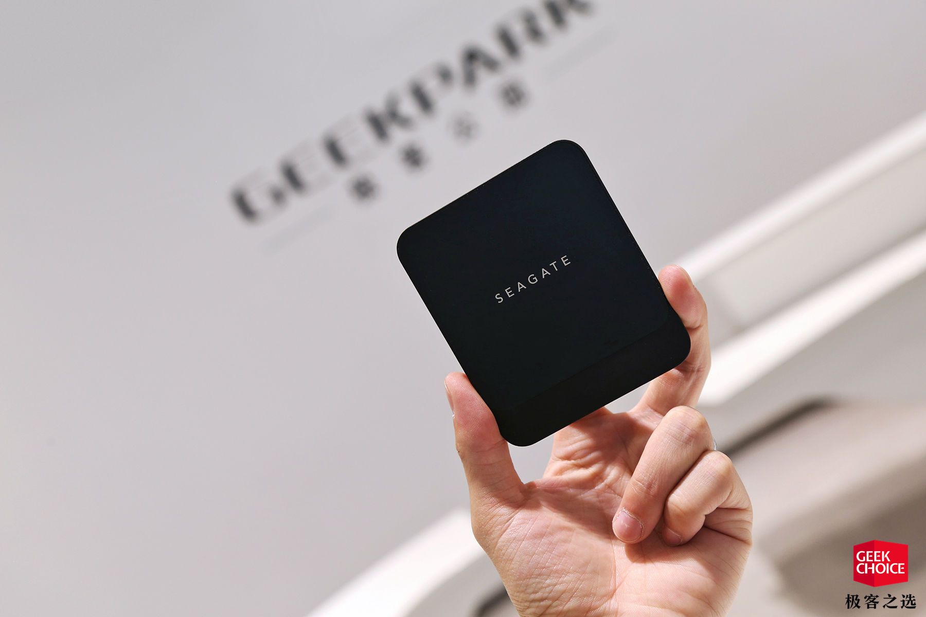 希捷酷鱼飞翼固态硬盘拆解,希捷酷鱼飞翼固态硬盘