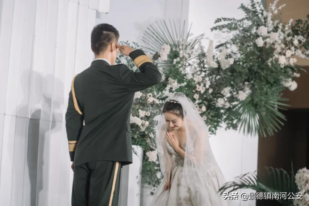 军恋终于熬到了军婚,军恋军婚见面的高甜瞬间
