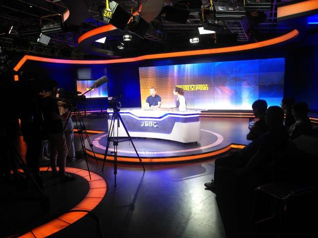 中药饮品消费人群,中药茶饮成年轻人养生新宠