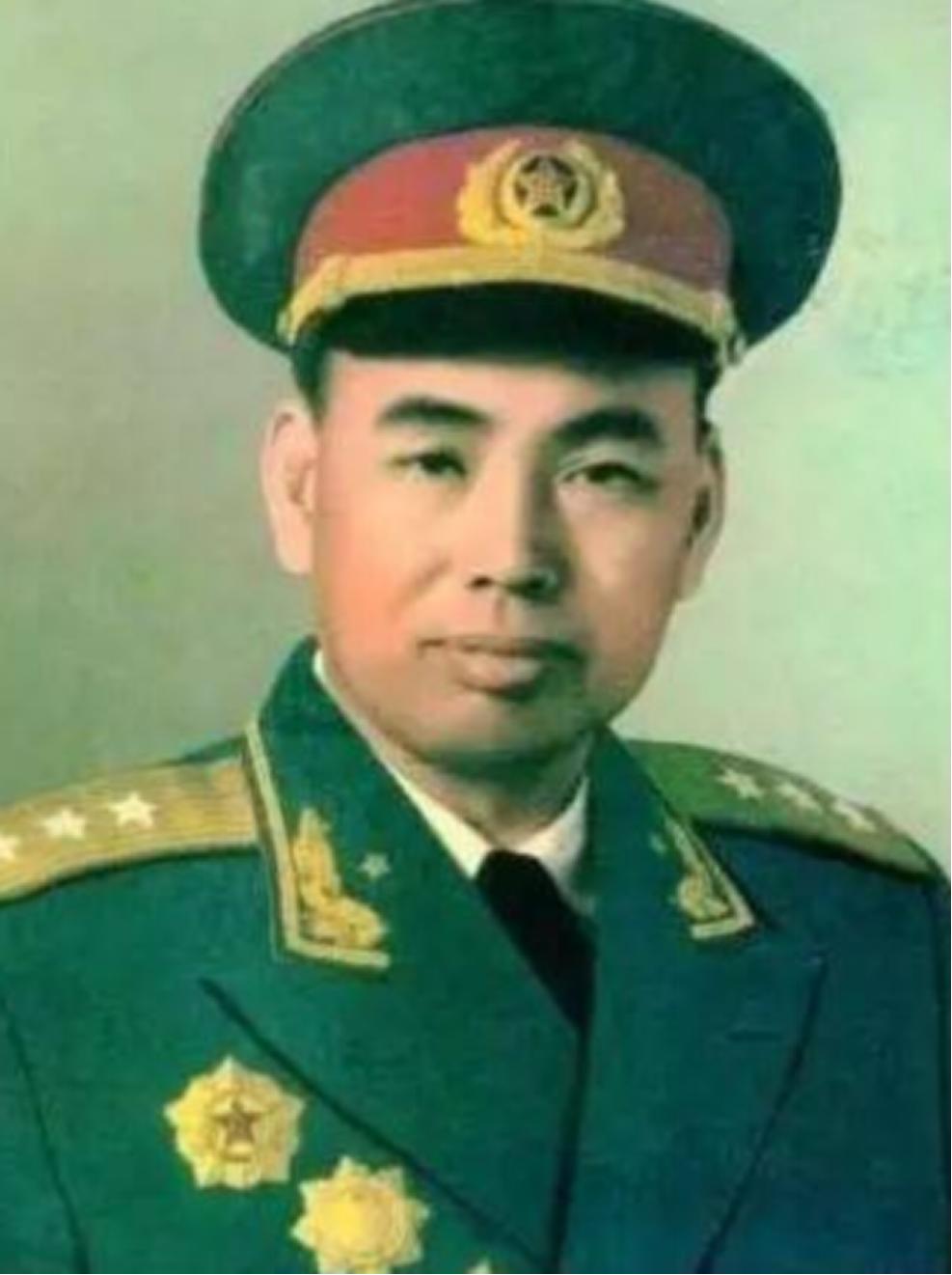 12年*世友许**之子许光查出肺癌，治疗时提出“三不”要求，感动世人