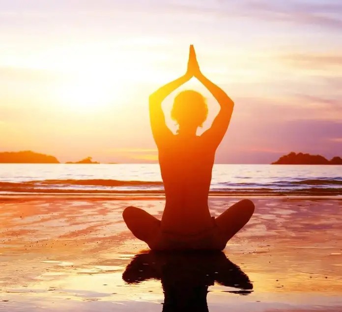 打坐的正确方法应该怎么打坐,打坐的功法大全