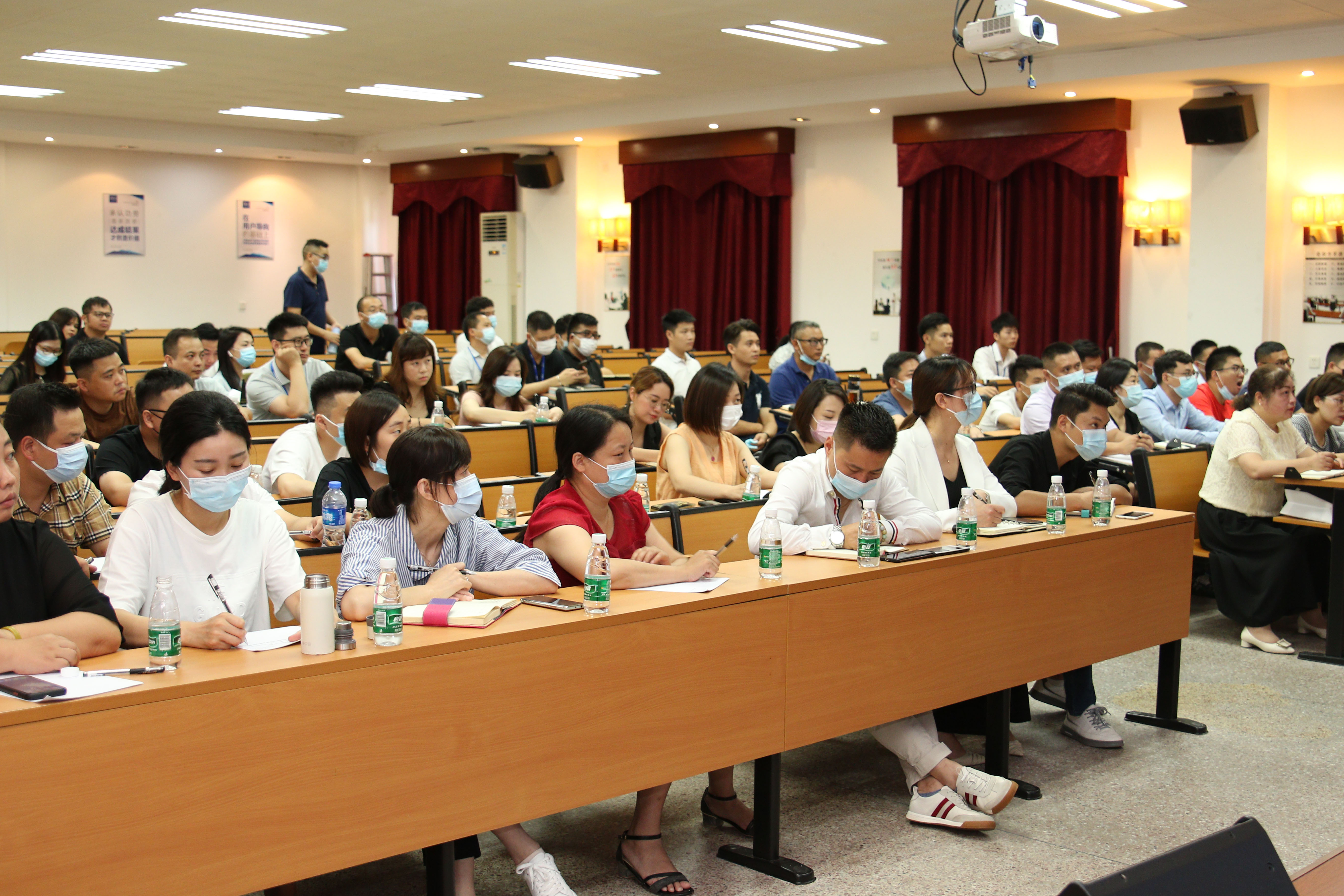 德立高端淋浴房,德立淋浴房高端工程