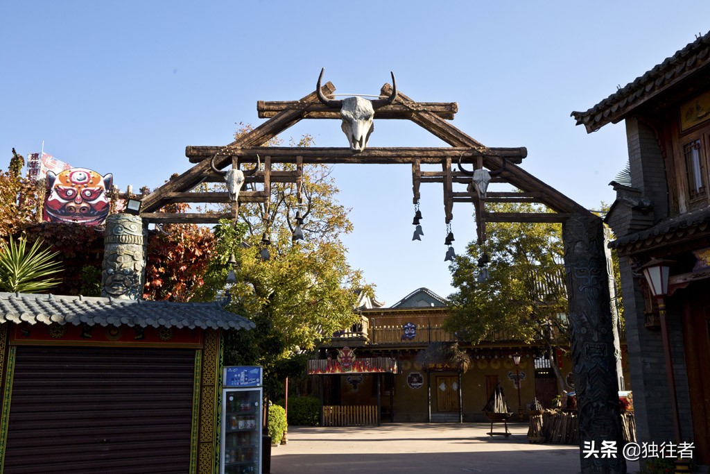 楚雄的彝族风情,楚雄彝族村寨彝族文化元素