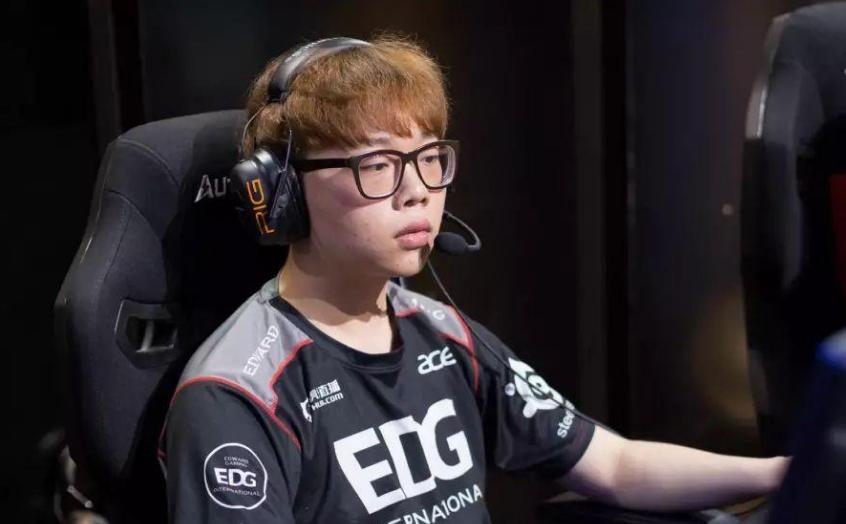 uzifaker2019,uzi十大经典操作faker