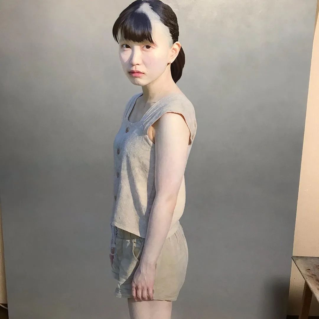 日本90后画家超写实绘画作品欣赏,日本画家画小清新少女