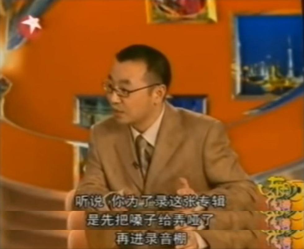 王杰被毒哑事件自导自演,歌手王杰被什么人毒哑的