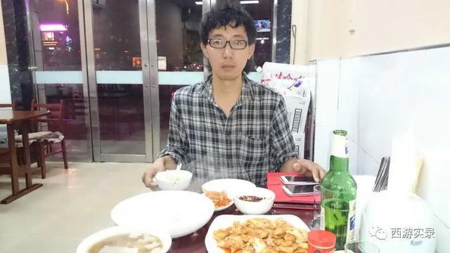 自驾环游世界第一人，一次连续跨越五大洲20万公里吉尼斯世界纪录