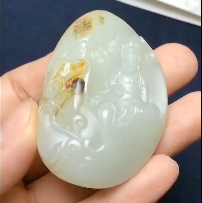 把玩和田玉和玻璃的区别,把玩和田玉生肖