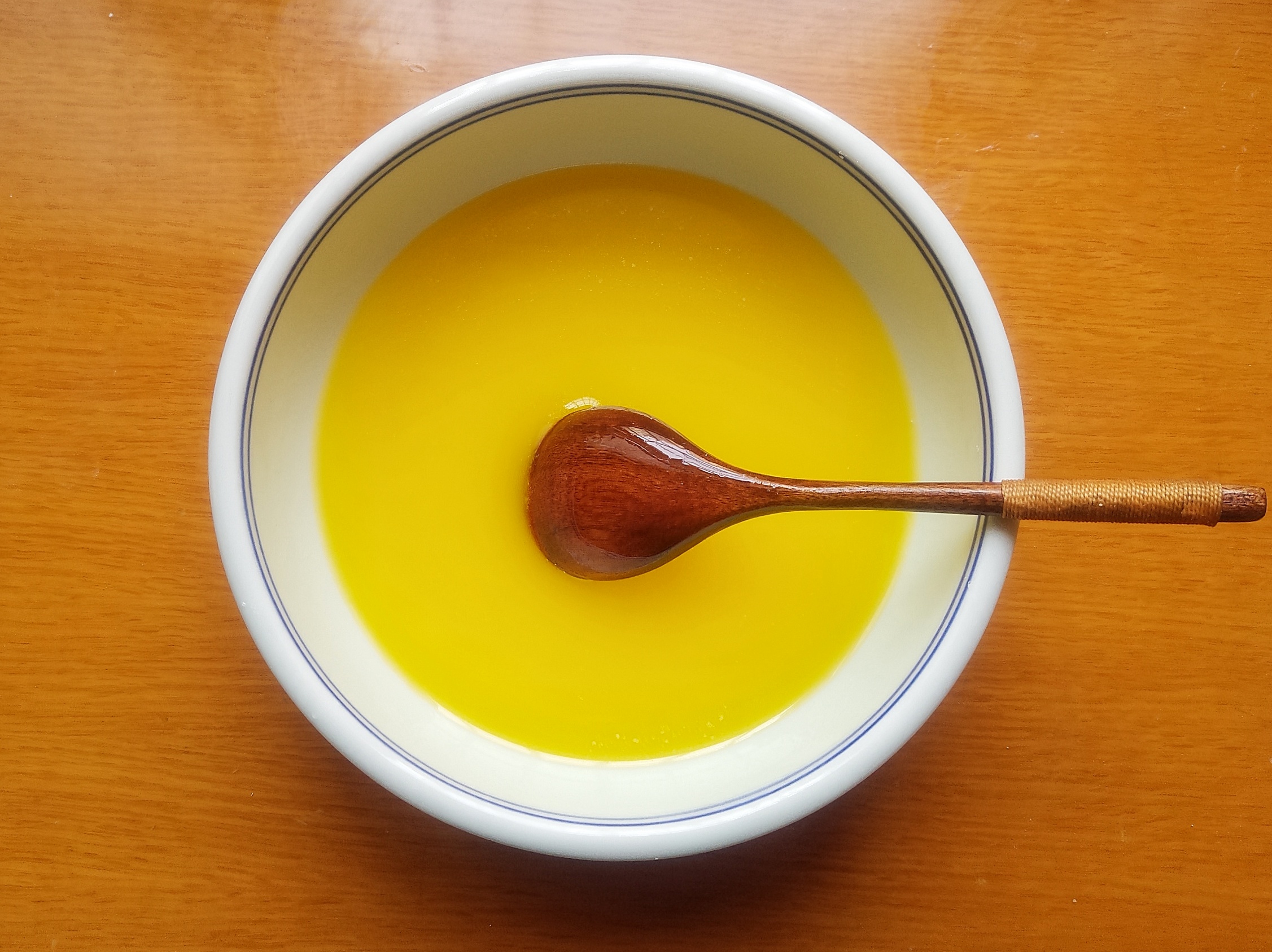 不用打发鸡蛋，也能做出松软可口的小蛋糕，简单易学，成功率超高