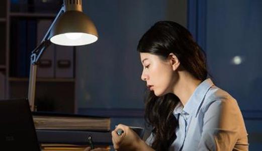 头皮长痘怎么快速解决,头皮长痘到底怎么解决