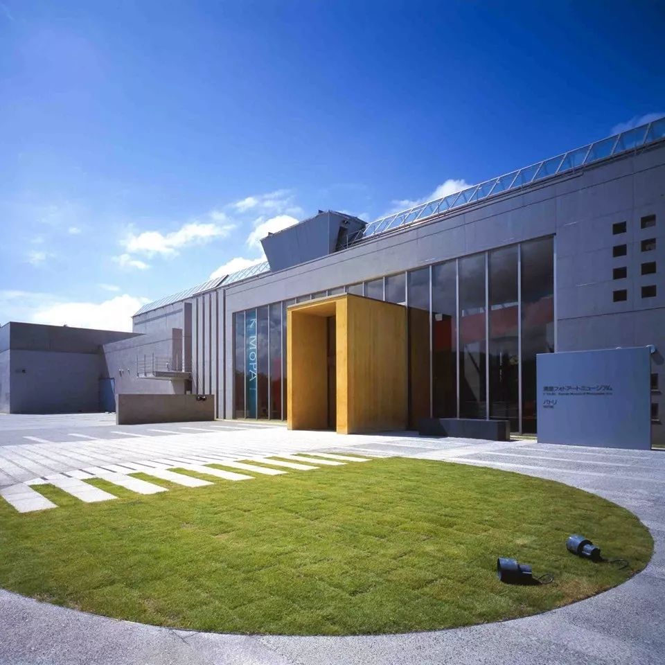 三岛由纪夫青年照,三岛由纪夫奔马图片