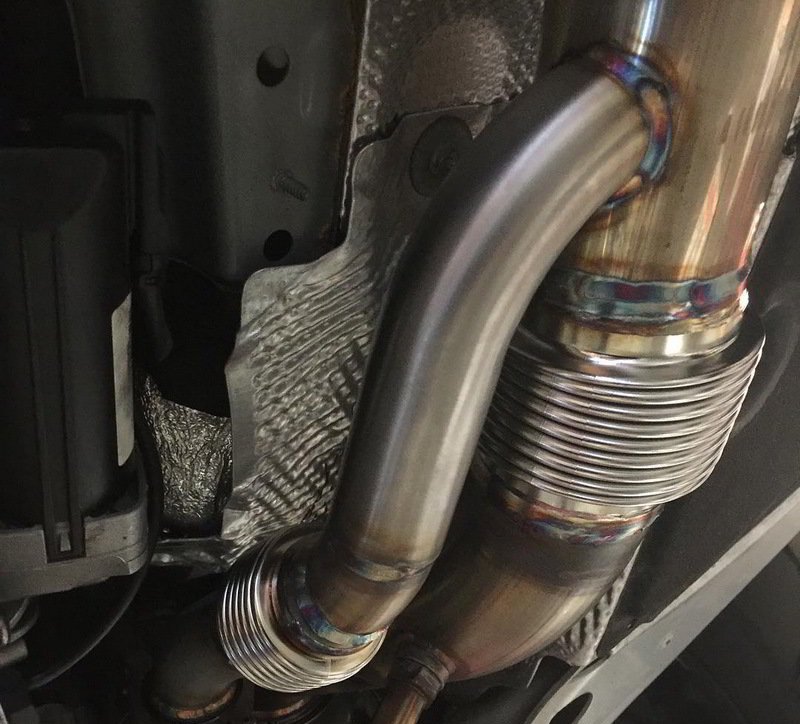 宝马e92m3改装新款,宝马e93m3老改新