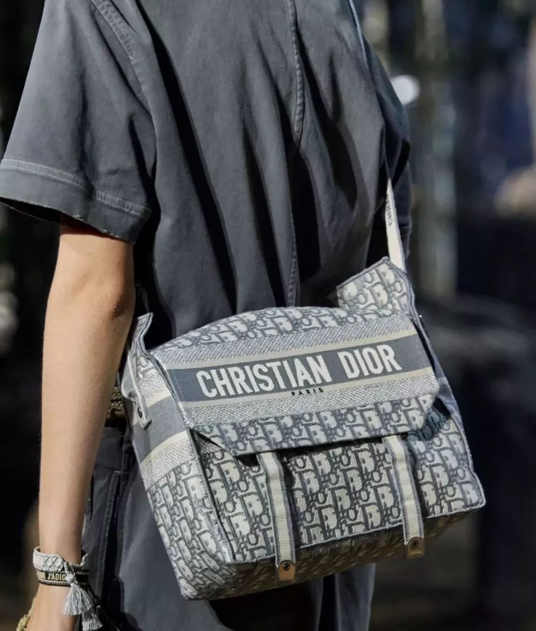 最值得买的dior,dior值得买的马鞍包是哪款