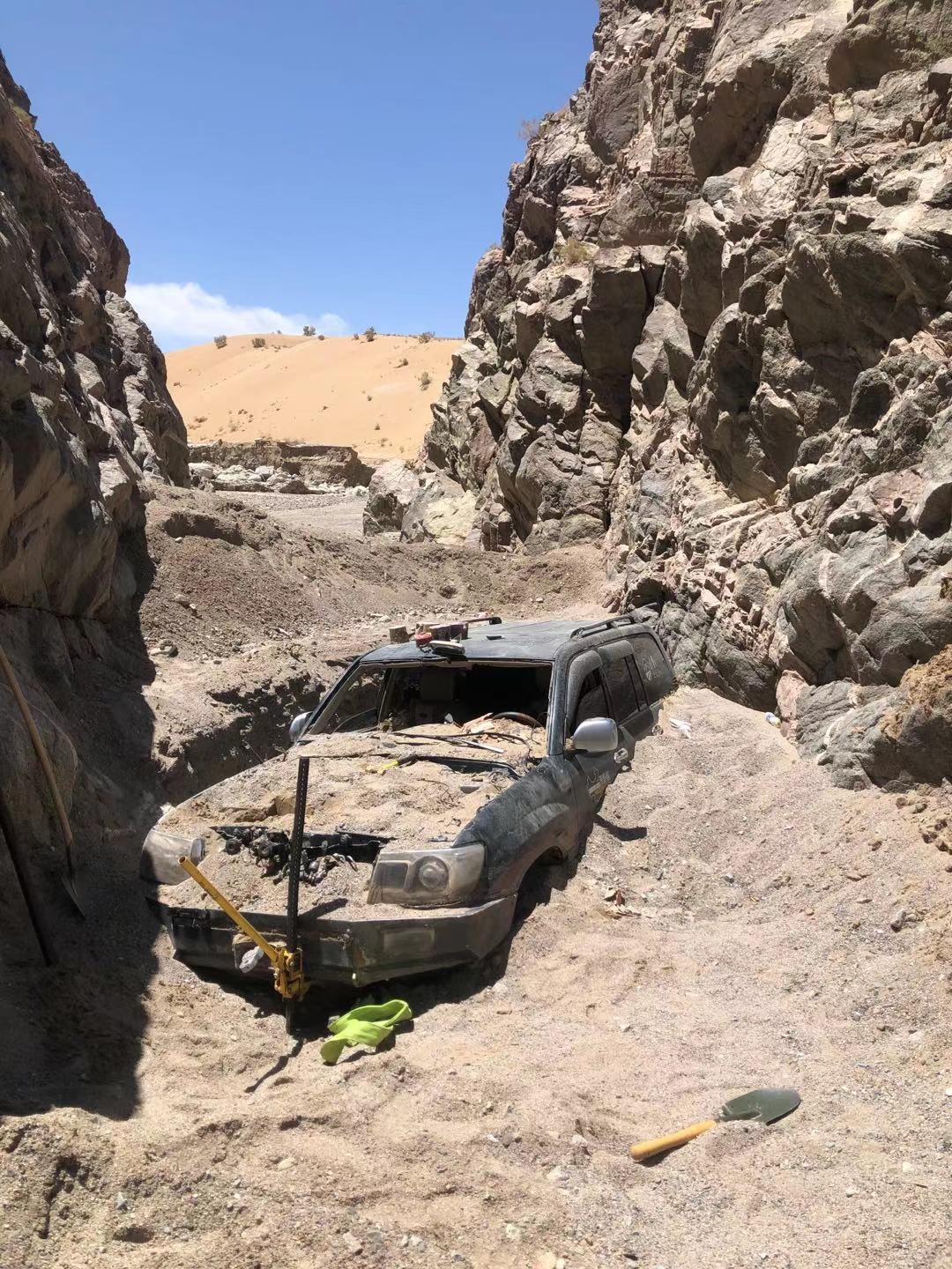 车辆出事故怎么去维修,在无人区车辆救援电话