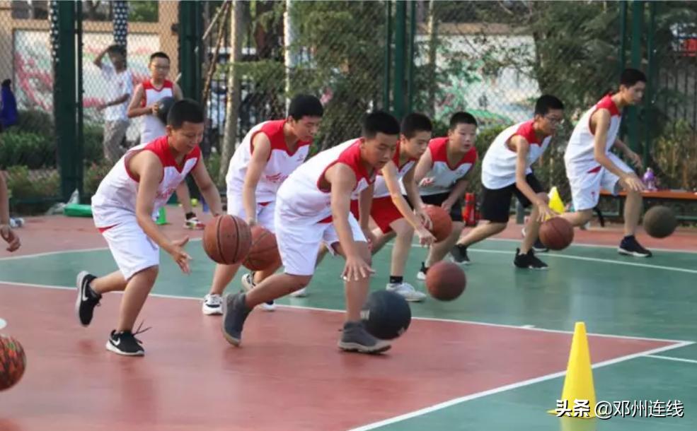 邓州公园晚上,邓州好玩的公园