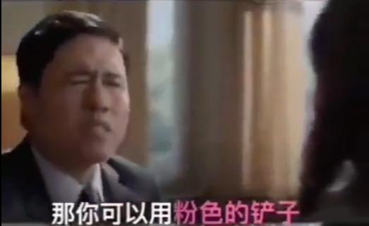 孩子在学校受欺负爸爸硬核教育,孩子说在学校被欺负能看监控吗