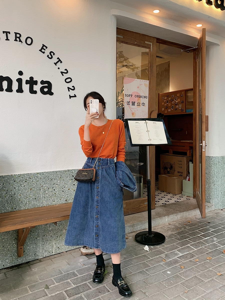 牛仔外套的n种搭配百搭又时髦,很潮的牛仔外套搭什么裤子好看