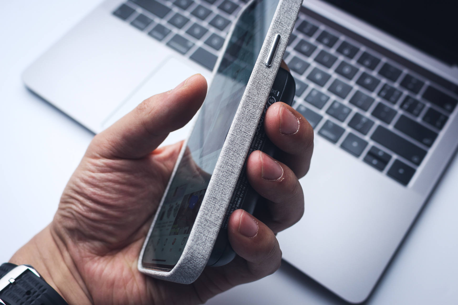 摩米士磁吸充电宝充苹果多久,摩米士磁吸充电宝iphonex能用吗