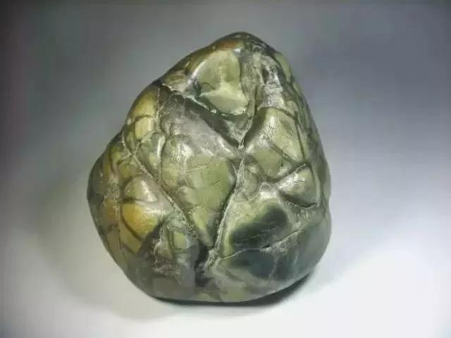 玩玉人的五个特征,玩玉之人最深度解析