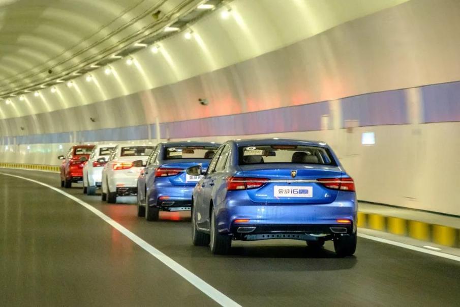 操控有惊喜试荣威i6plus,荣威i6这辆车怎么样