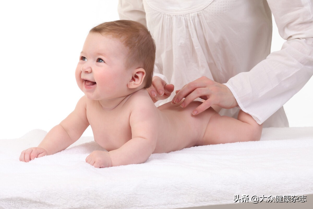 夏季小孩子不想吃饭,夏季孩子不肯吃饭吃什么都没胃口