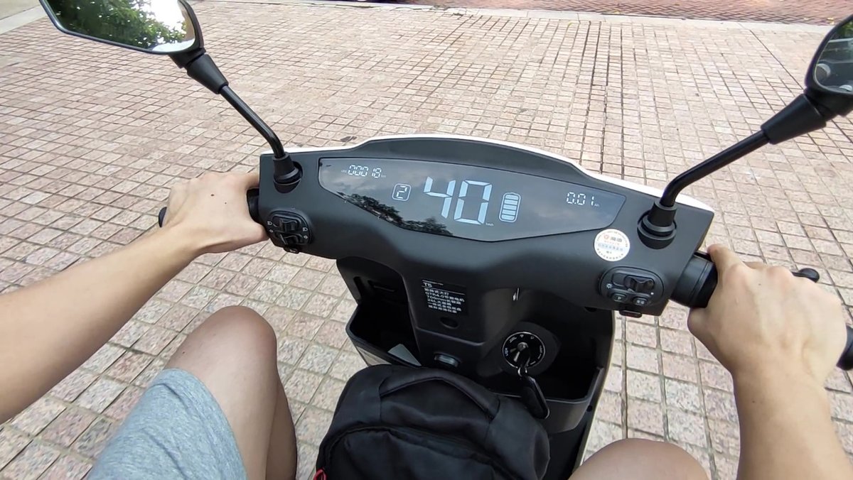 雅迪冠能t5电机是1200w还是800w,雅迪t5冠能版1200w和800w哪个好