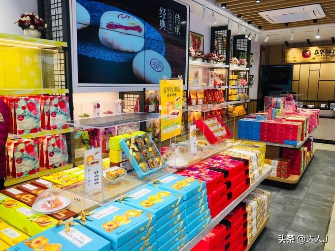 丽江的高颜值客栈逆天了，住一圈连回家的路费都省了！文末有福利