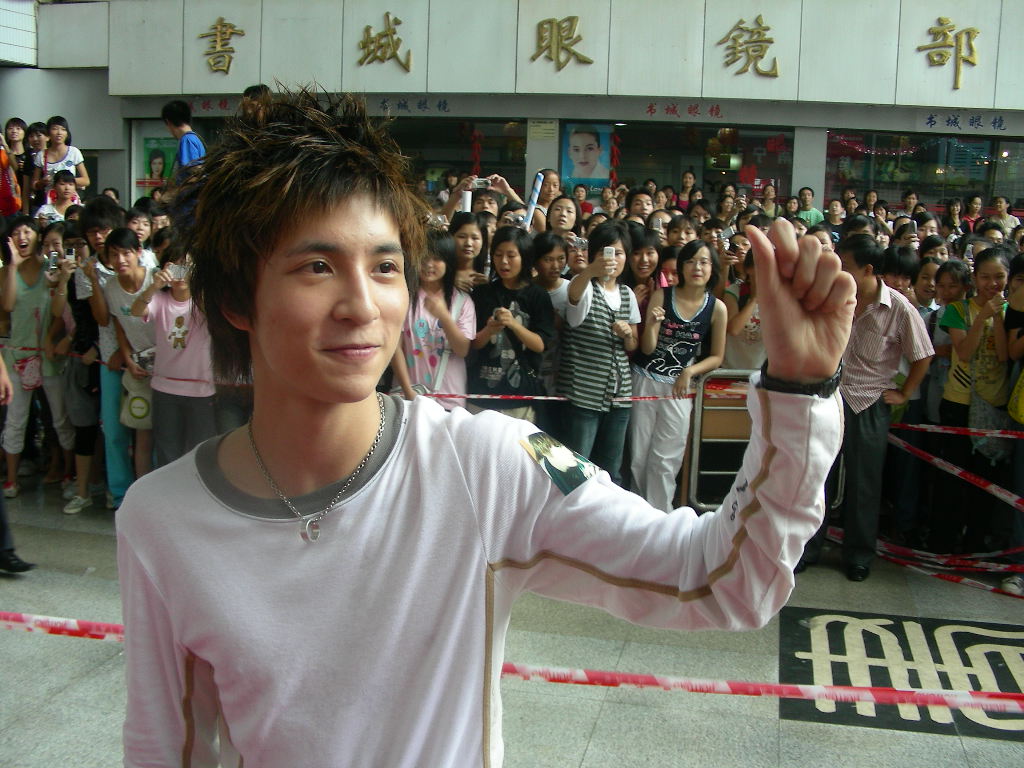 鬼才赵英俊最火的电影,乐坛鬼才赵英俊16首代表作