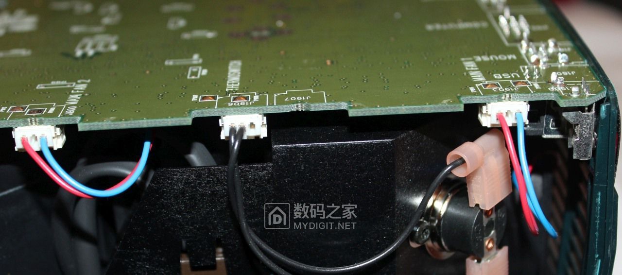 都是钽电容惹的祸：拆修宝施玛（Proxima）3LCD投影机三无故障