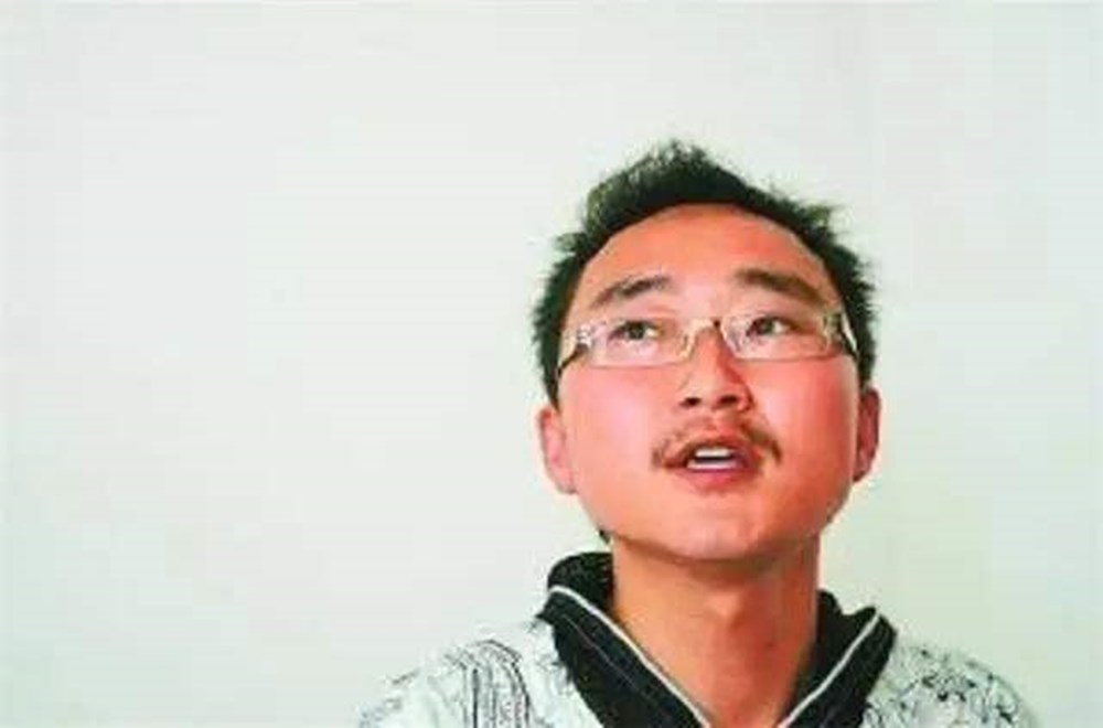 小学生作文火了老师无奈给满分,小学生搞笑作文笑得老师气疯了